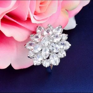 Gorgeous Flower Ring
